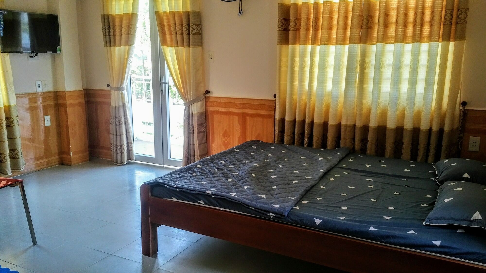 Nhà nghỉ Kiến An Hue Exterior foto